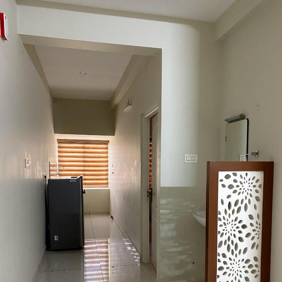 Nimet Residency Apartment Kochi Bagian luar foto